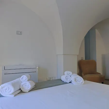 Torre Bianca Vista Mare Terrazza Panoramica 公寓 奥斯图尼